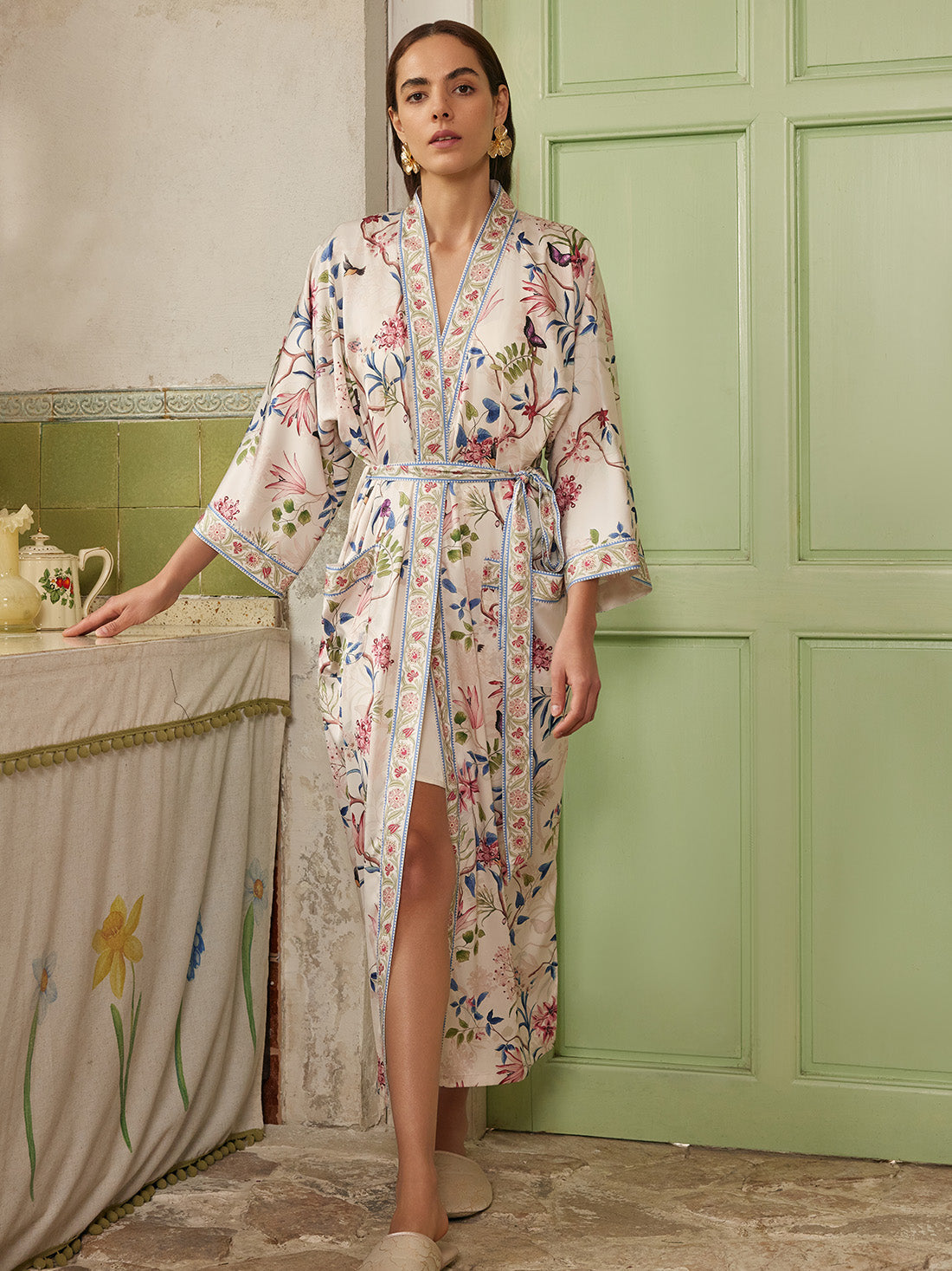 Beige Chinoiserie Floral Long Kimono Robe with Pockets